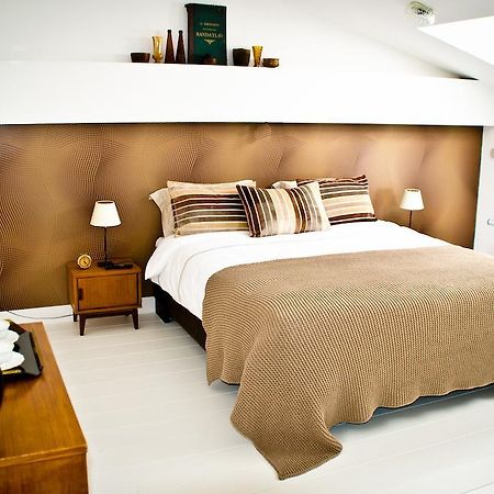House Ninety Guesthouse Ixelles Room photo